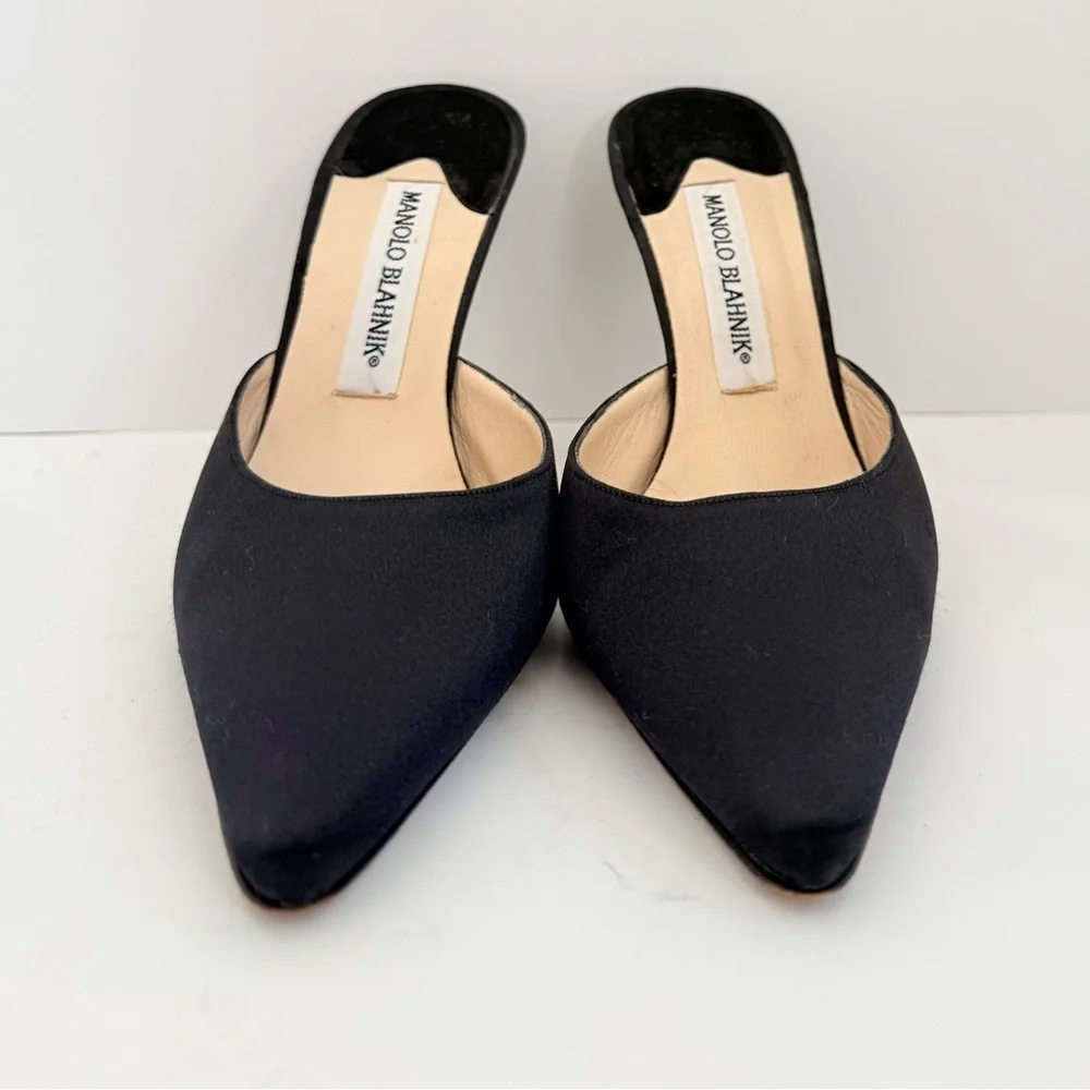 Vintage Manolo Blahnik Black Satin Mule Pumps Sculptural Spiral Metal Heel 38.5